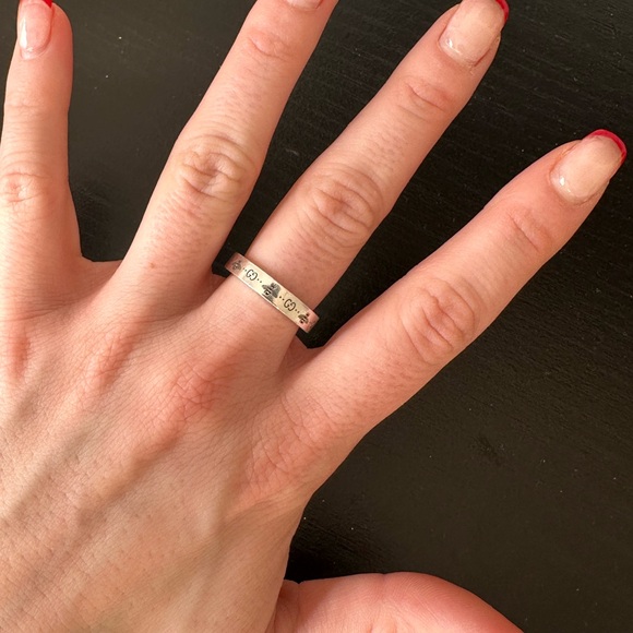 GUCCI GG AND BEE ENGRAVED THIN RING - Picture 3 of 5